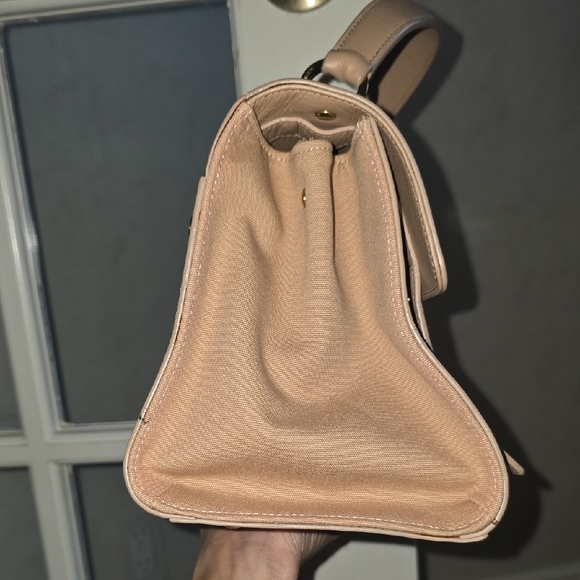 Saint Laurent Beige Top Handle Small Leather Muse Two Bag with Gold Accents - Picture 6 of 17